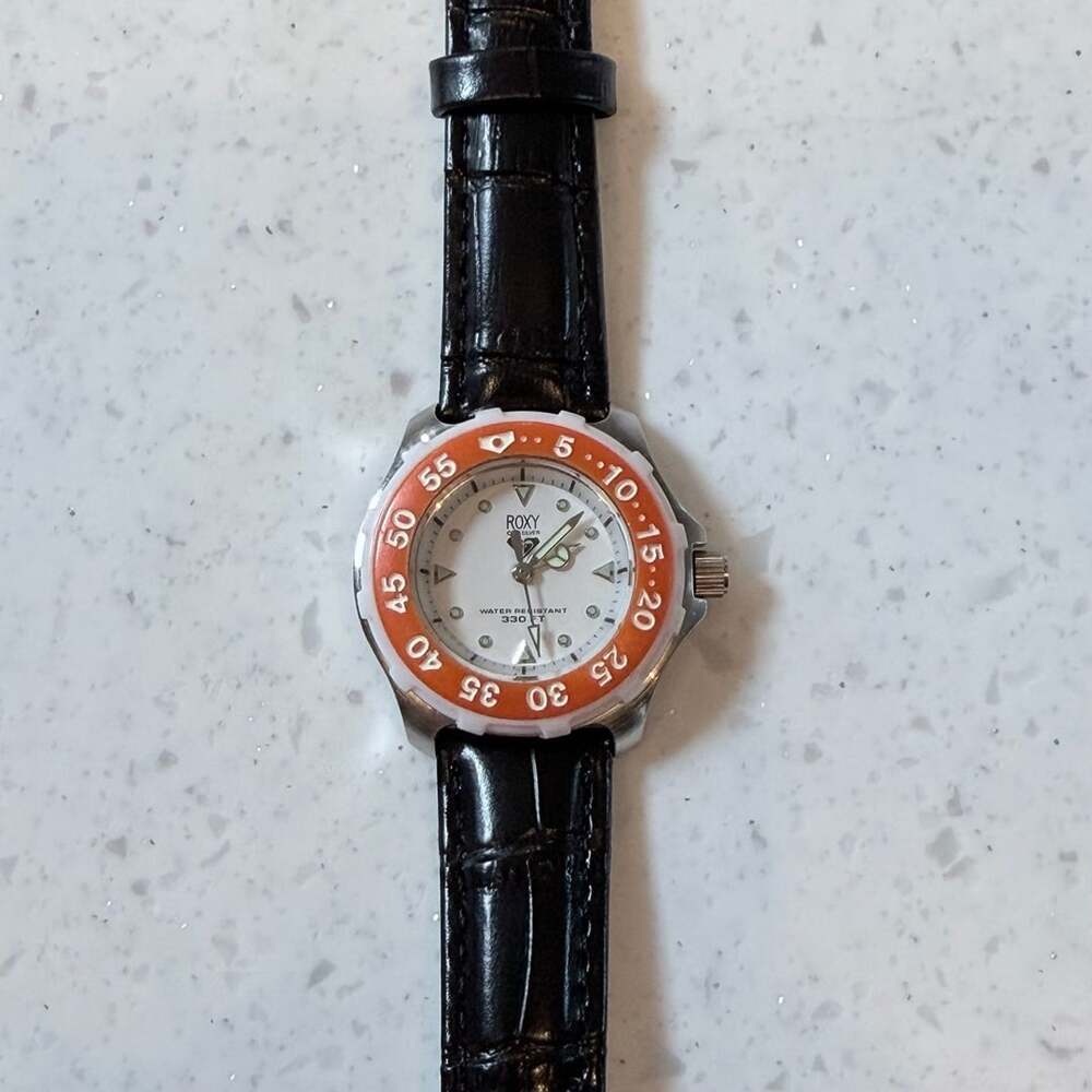 Roxy Quiksilver Watch Orange Bezel Black Leather Band
